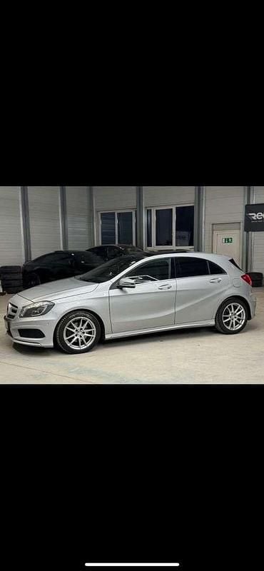 Gebraucht Mercedes A200 Avantgarde 140 PS (102 kW) 2015 Silber Kleinwagen