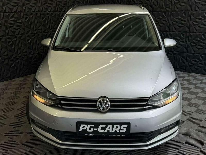 Gebraucht VW Touran Comfortline 110 PS (80 kW) 2016 Silber Van / Kleinbus