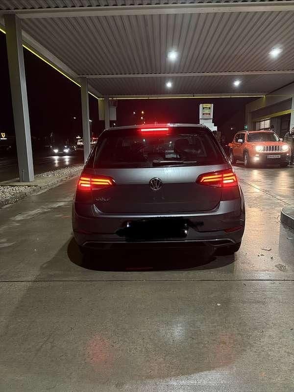 Gebraucht VW Golf VII 90 PS (66 kW) 2018 Limousine