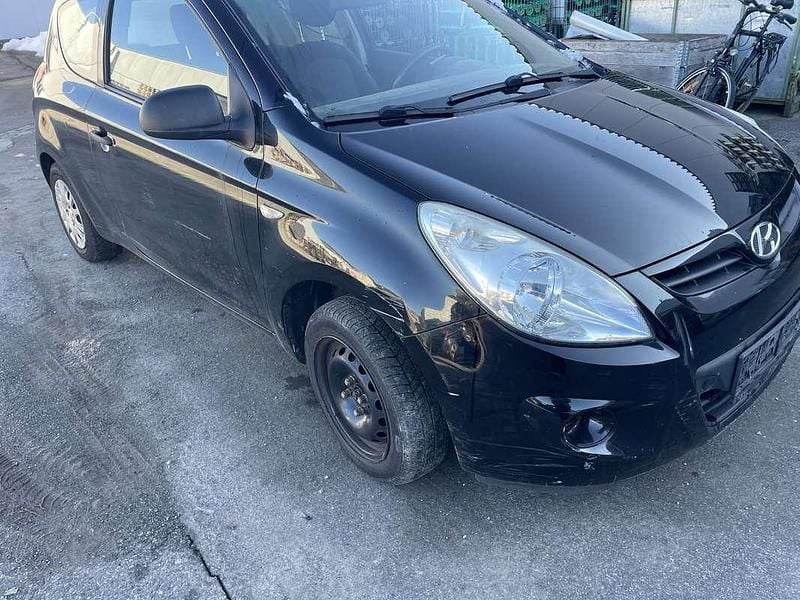 Gebraucht Hyundai i20 77 PS (56 kW) 2010 Limousine