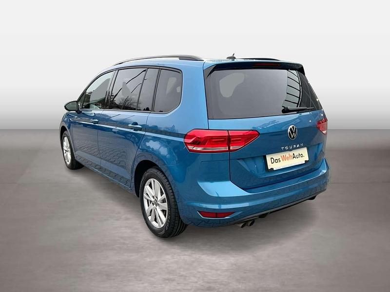 Gebraucht VW Touran Comfortline 150 PS (110 kW) 2023 Mittelblau  metallic Van / Kleinbus