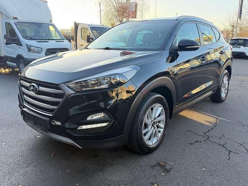 Schwarz Gebraucht 2018 Hyundai Tucson GO! SUV | € 12.800 (Teuer) - Bild 1/4