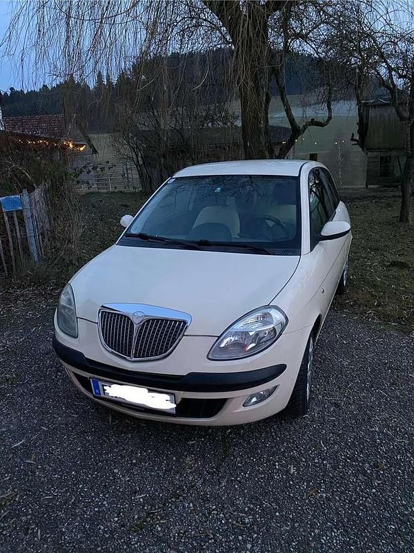 Gebraucht Lancia Ypsilon 80 PS (58 kW) 2005 Beige Kleinwagen