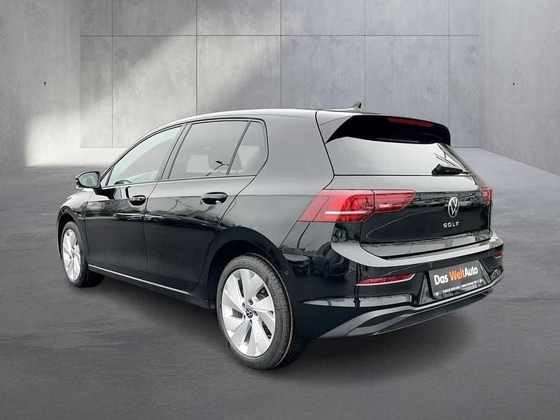 Neu VW Golf VIII 116 PS (85 kW) 2026 Schwarz  metallic Limousine
