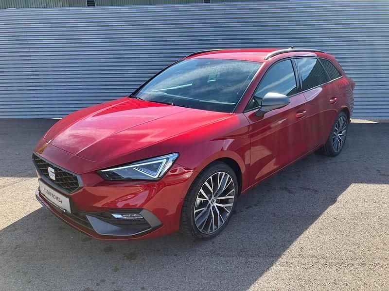 Rot Neu 2025 Seat Leon FR Kombi | € 26.960 (Fairer Preis) - Bild 1/4