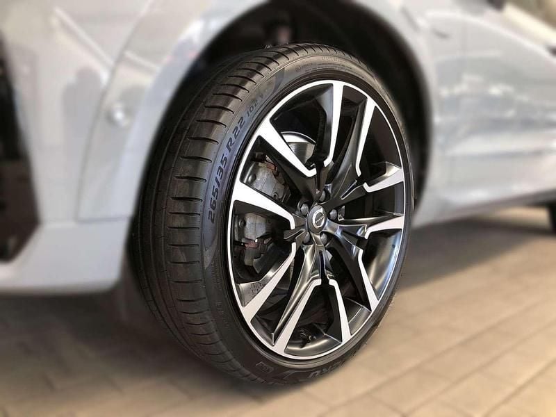 Gebraucht Volvo XC60 253 PS (186 kW) 2023 Grau SUV