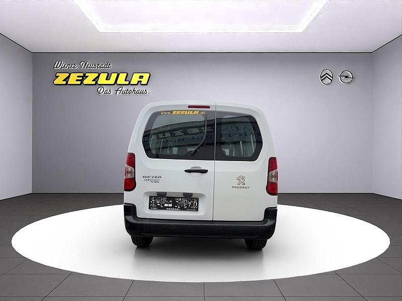 Gebraucht Peugeot Rifter Active 102 PS (75 kW) 2020 Weiß Van / Kleinbus