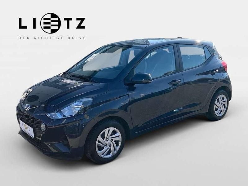 Grau Gebraucht 2023 Hyundai i10 Kleinwagen | € 12.290 (Fairer Preis) - Bild 1/4