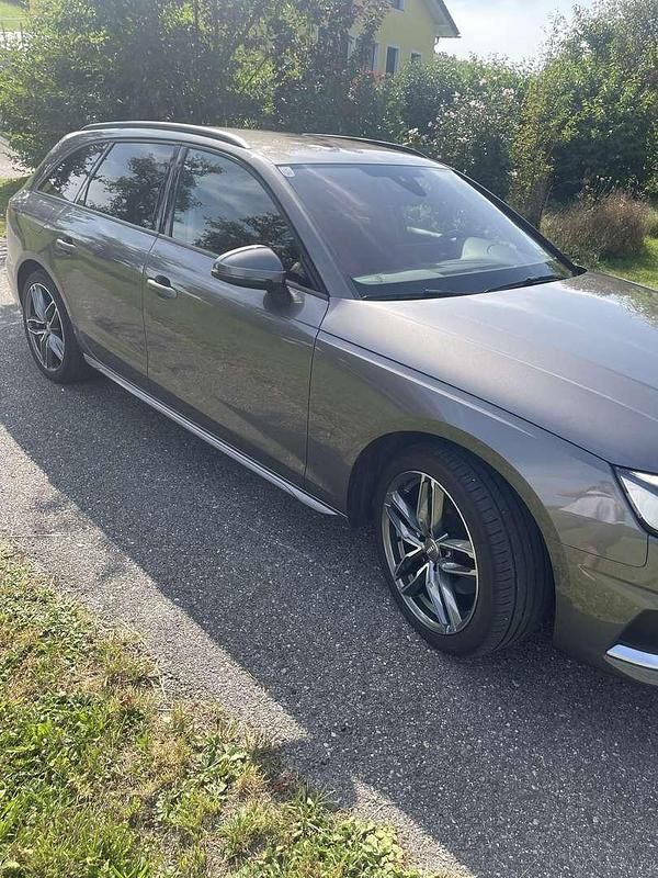 Gebraucht Audi A4 Advanced 163 PS (119 kW) 2021 Kombi