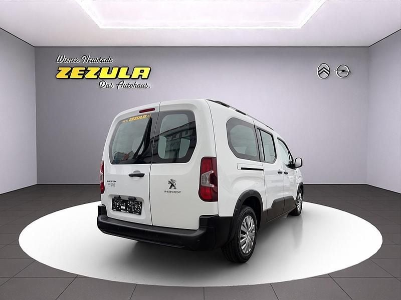 Gebraucht Peugeot Rifter Active 102 PS (75 kW) 2020 Weiß Van / Kleinbus