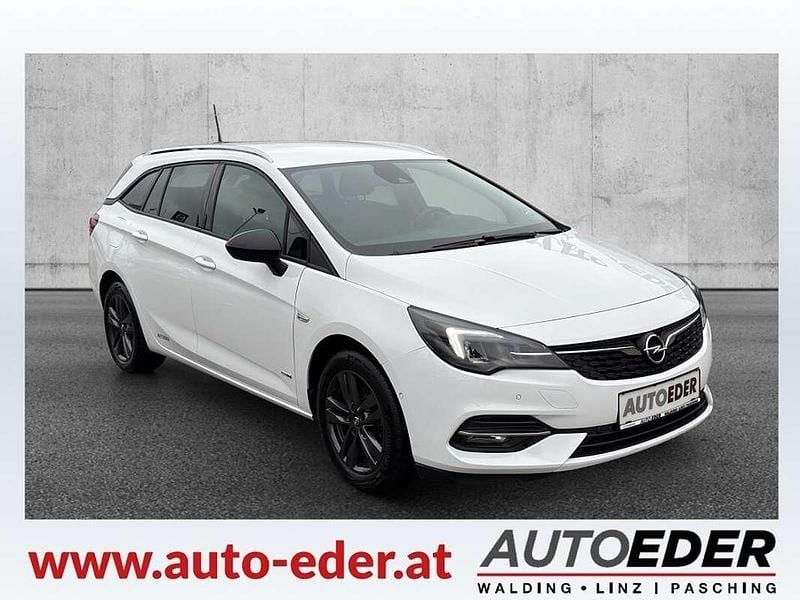 Weiß Gebraucht 2021 Opel Astra Design & Tech Kombi | € 12.980 (Fairer Preis) - Bild 1/4