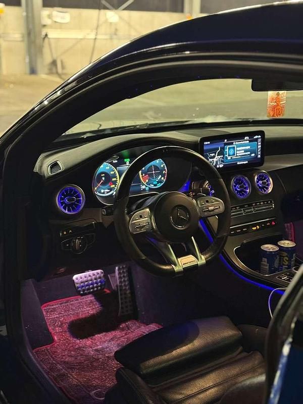 Gebraucht Mercedes C300 AMG line 258 PS (189 kW) 2019 Blau Coupé