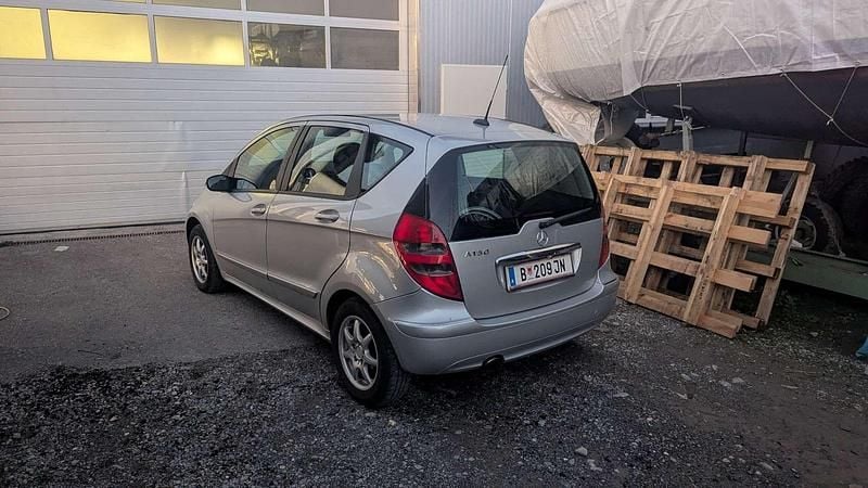 Gebraucht Mercedes A150 97 PS (71 kW) 2004 Silber Kleinwagen