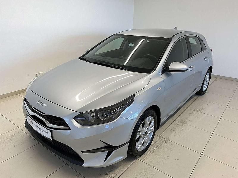 Silber Gebraucht 2021 Kia Ceed Kleinwagen | € 13.990 (Fairer Preis) - Bild 1/4