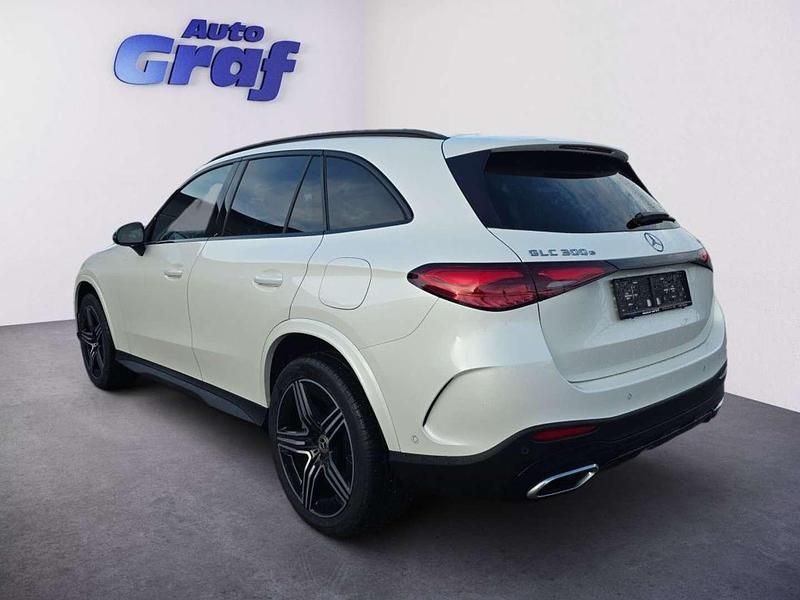 Gebraucht Mercedes GLC300e AMG line 204 PS (150 kW) 2023 Weiß SUV