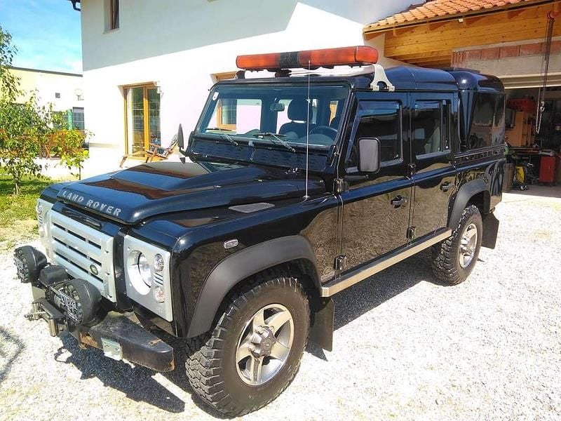 Gebraucht Land Rover Defender 122 PS (89 kW) 2012 Schwarz Abholung