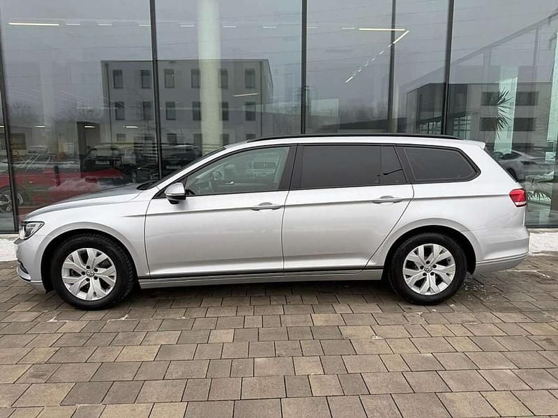 Gebraucht VW Passat Trendline 150 PS (110 kW) 2015 Silber Kombi