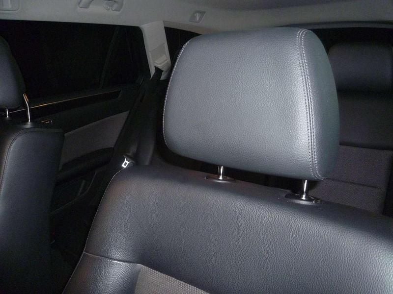 Gebraucht Mercedes E200 Avantgarde 184 PS (135 kW) 2010 Schwarz Kombi