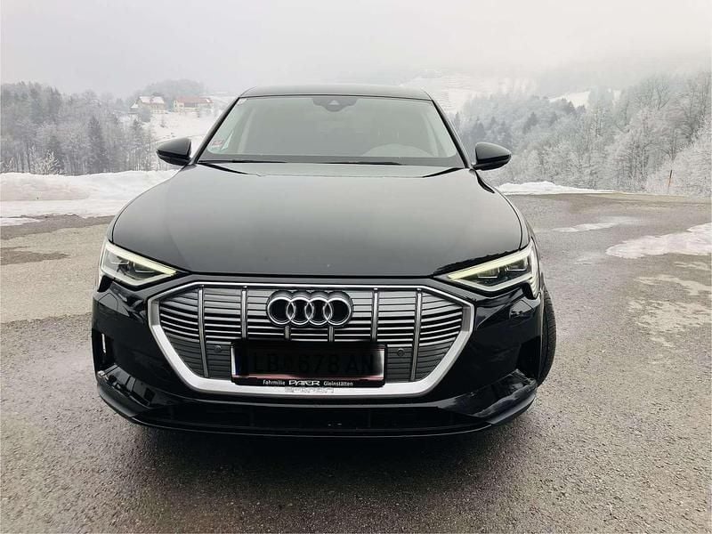 Schwarz Gebraucht 2020 Audi e-tron Business SUV | € 24.900 (Fairer Preis) - Bild 1/4