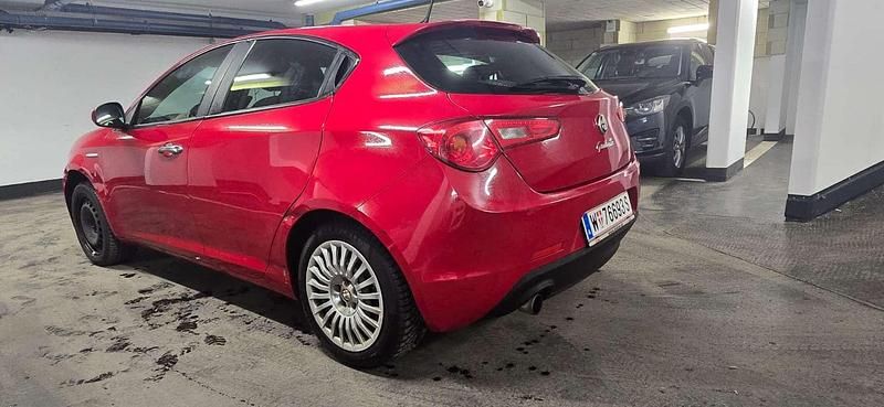 Gebraucht Alfa Romeo Giulietta Veloce 105 PS (77 kW) 2013 Limousine
