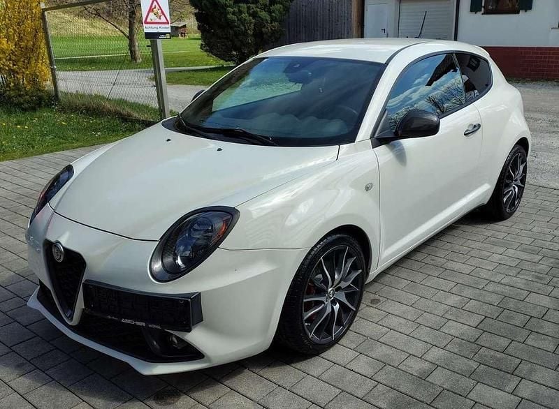 Gebraucht Alfa Romeo MiTo Quadrifoglio Verde 170 PS (125 kW) 2017 Weiß Kleinwagen