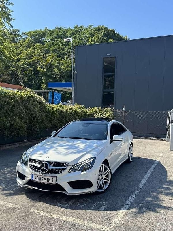 Weiß Gebraucht 2015 Mercedes E220 Coupé | € 21.900 (Fairer Preis) - Bild 1/4