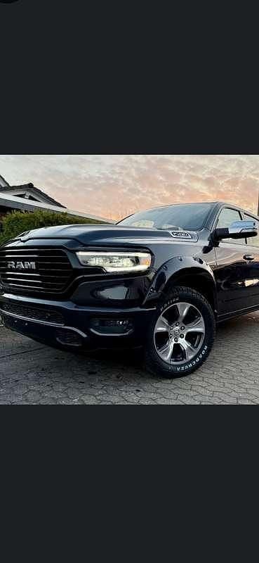 Gebraucht Dodge Ram 401 PS (294 kW) 2019 Blau Abholung