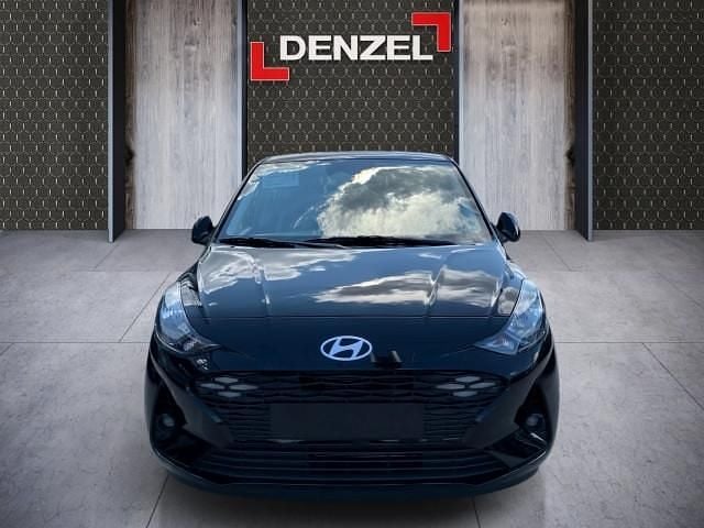 Neu Hyundai i10 GO! 63 PS (46 kW) 2025 Phantom black Kleinwagen