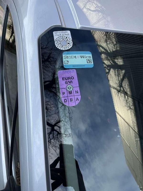 Gebraucht Ford Transit Ambiente 101 PS (74 kW) 2019 Grau Limousine