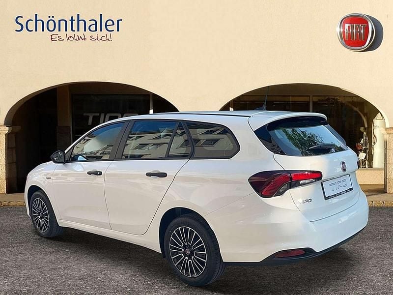 Gebraucht Fiat Tipo 101 PS (74 kW) 2023 Weiß Kombi