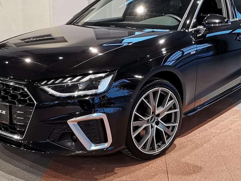 Gebraucht Audi A4 S-Line 204 PS (150 kW) 2022 Schwarz Kombi