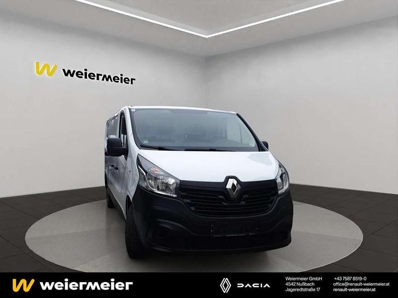 Gebraucht Renault Trafic 95 PS (69 kW) 2018 Weiß Van / Kleinbus