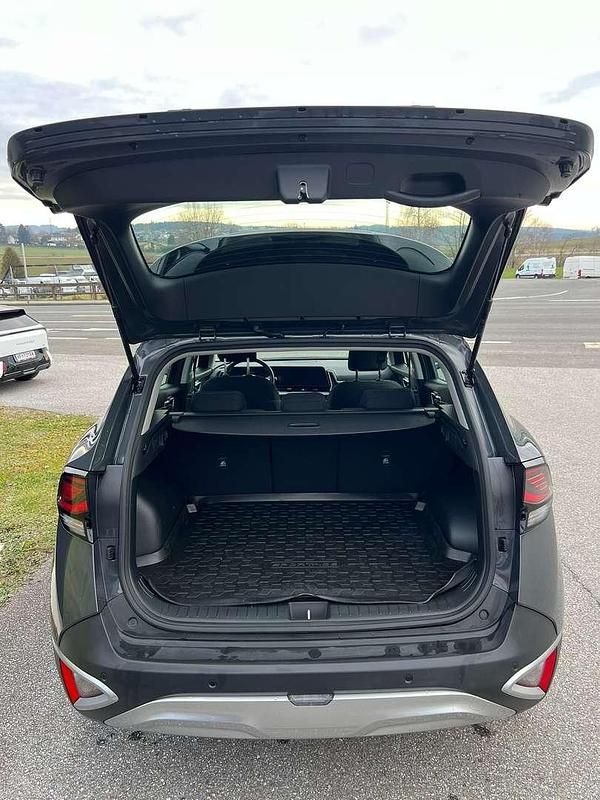 Gebraucht Kia Sportage Silver 159 PS (116 kW) 2025 Grau SUV