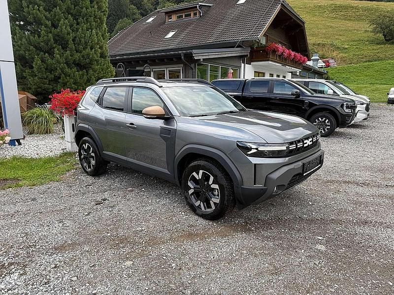 Neu Dacia Duster Extreme 131 PS (96 kW) 2025 Grau SUV