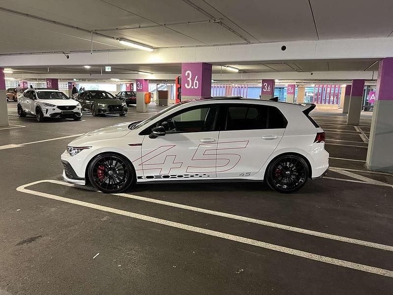 Gebraucht VW Golf VIII GTI Clubsport 300 PS (220 kW) 2022 Weiß Limousine