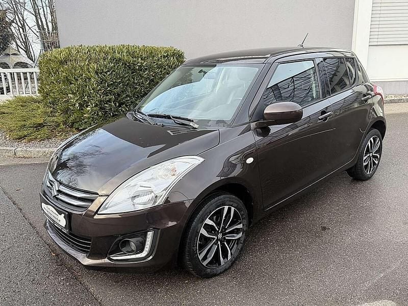 Schwarz Gebraucht 2015 Suzuki Swift Limousine | € 7.990 (Fairer Preis) - Bild 1/4