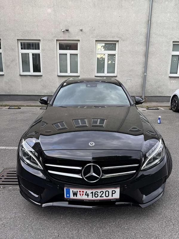Gebraucht Mercedes C220 AMG line 170 PS (125 kW) 2018 Limousine