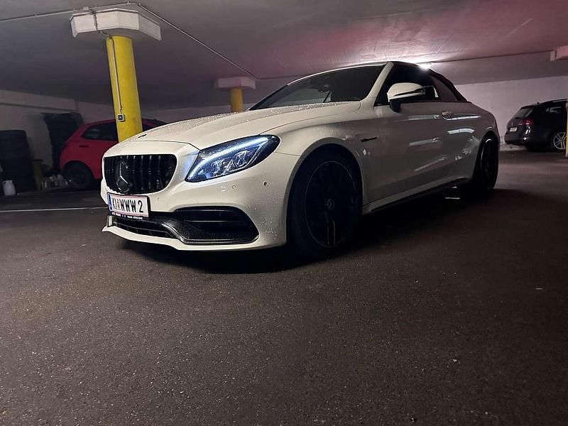 Weiß Gebraucht 2016 Mercedes C63 AMG AMG Cabrio | € 99.000 - Bild 1/4