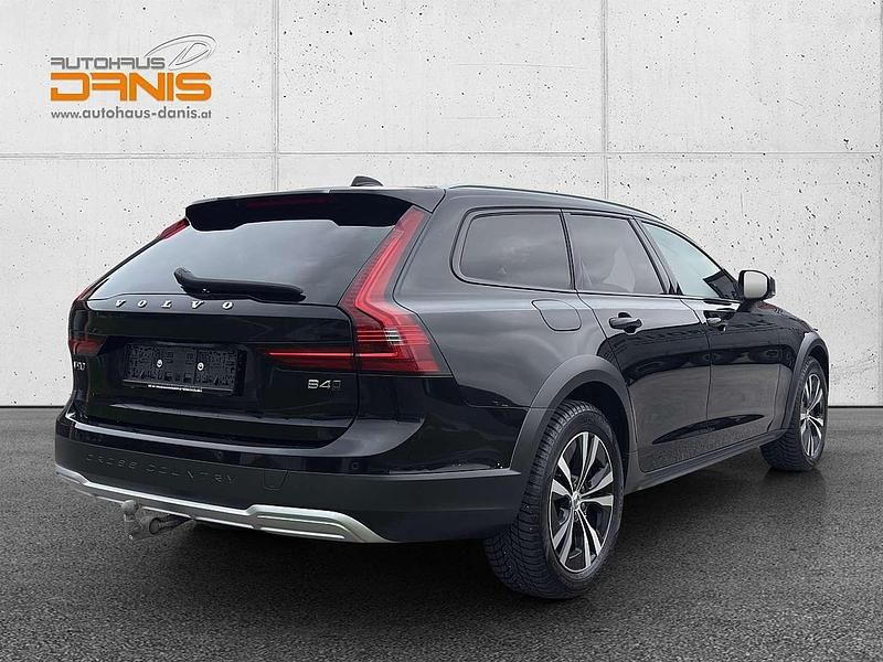 Gebraucht Volvo V90 CC 197 PS (144 kW) 2021 Schwarz Kombi