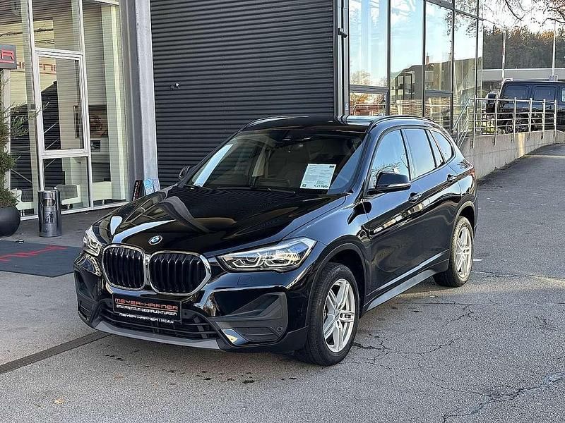 Schwarz Gebraucht 2020 BMW X1 Performance SUV | € 23.990 (Fairer Preis) - Bild 1/4