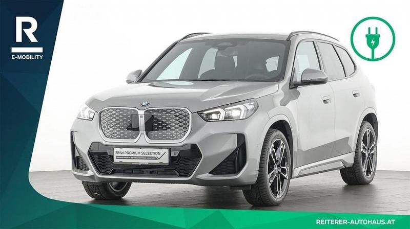 Gebraucht BMW iX1 Shadowline 150 kW (204 PS) 2026 Silber (spacesilber) SUV