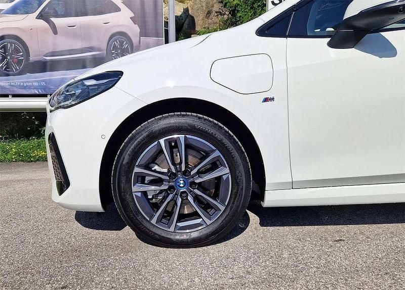 Gebraucht BMW 230e Active Tourer Efficient Dynamics 324 PS (238 kW) 2024 Alpinweiß Van / Kleinbus