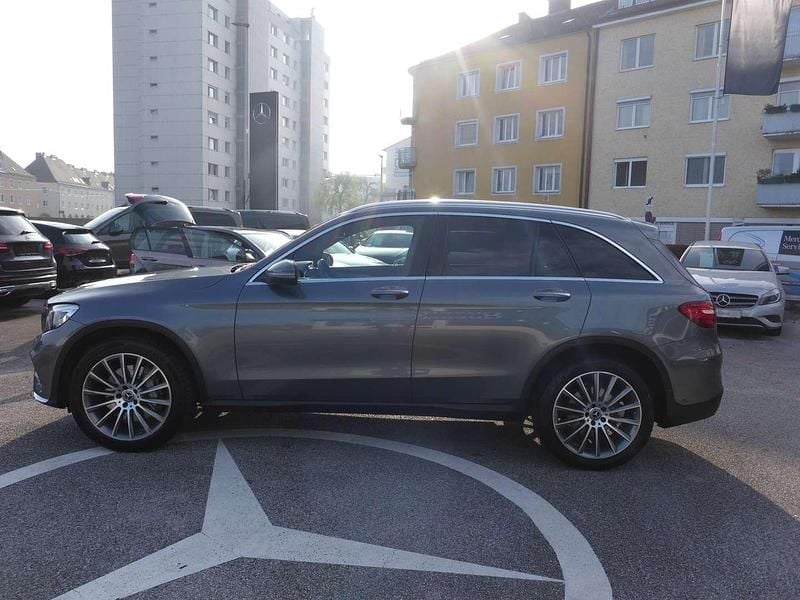 Gebraucht Mercedes GLC250 204 PS (150 kW) 2018 Grau SUV