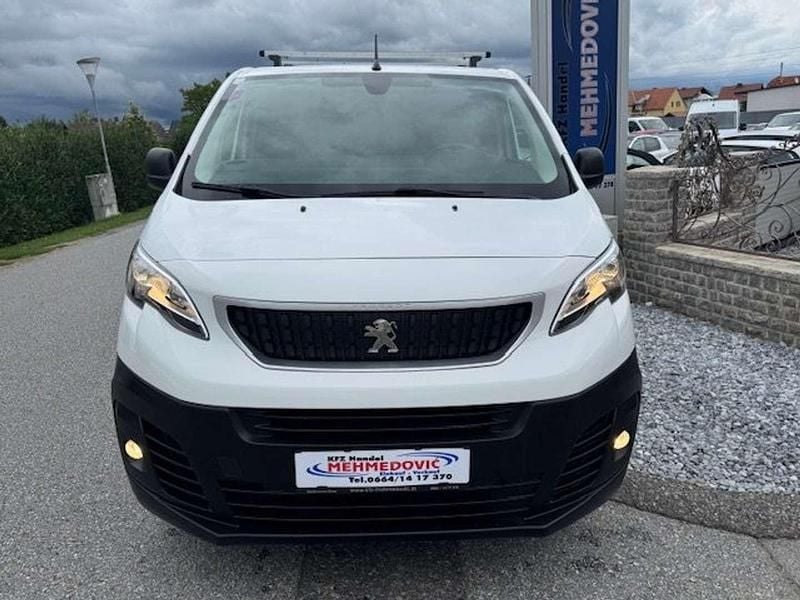 Gebraucht Peugeot Expert Premium 122 PS (89 kW) 2021 Weiß Van