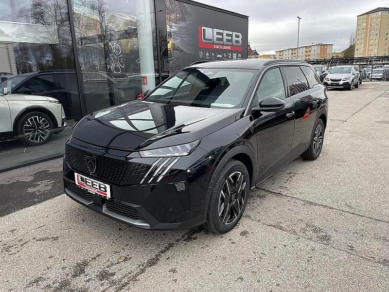 Neu Peugeot 5008 GT 146 PS (107 kW) 2025 Schwarz Van / Kleinbus