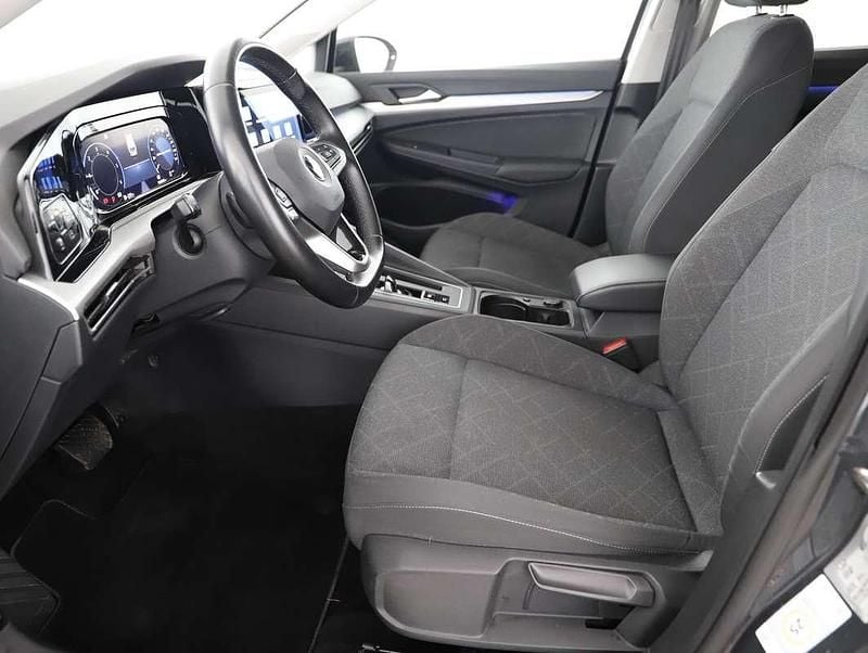Gebraucht VW Golf VIII Life 150 PS (110 kW) 2022 Grau Kombi