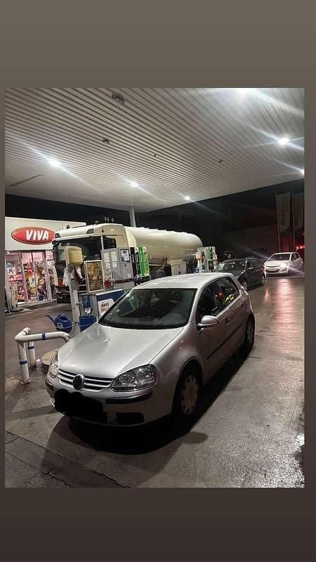 Gebraucht 2005 VW Golf IV Comfortline Limousine | € 3.850 (Fairer Preis) - Bild 1/3