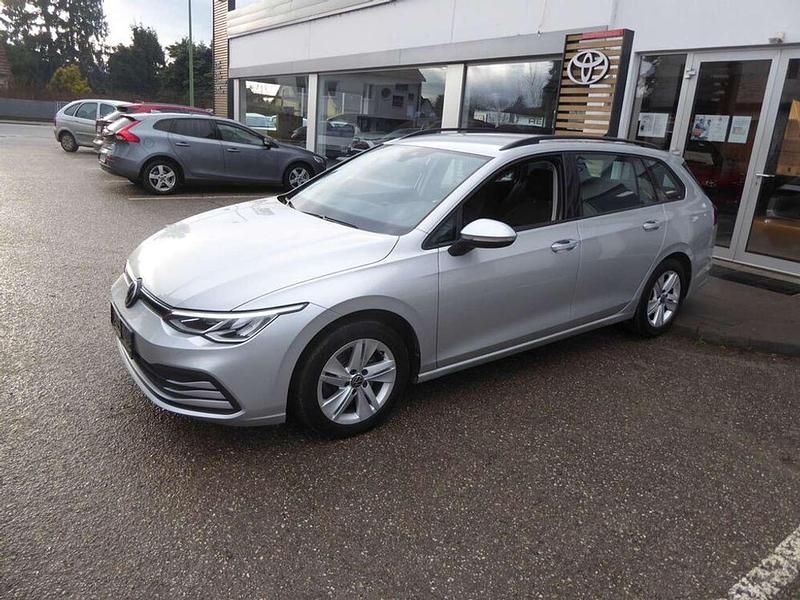 Gebraucht VW Golf VIII 116 PS (85 kW) 2021 Silber Kombi
