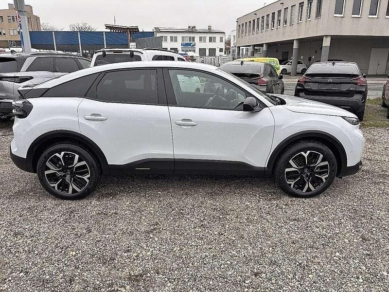 Neu Citroën C4 136 PS (100 kW) 2025 Weiß Limousine