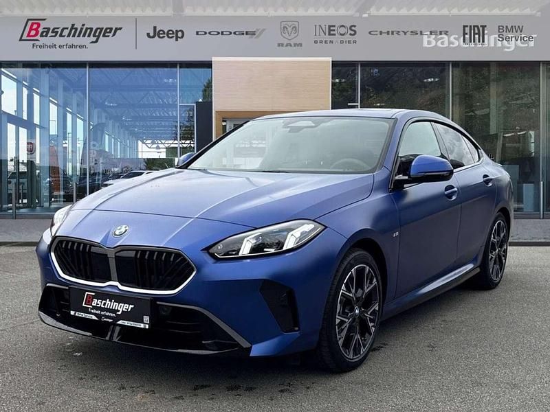 Blau Gebraucht 2025 BMW 220 Shadowline Coupé | € 51.890 - Bild 1/4